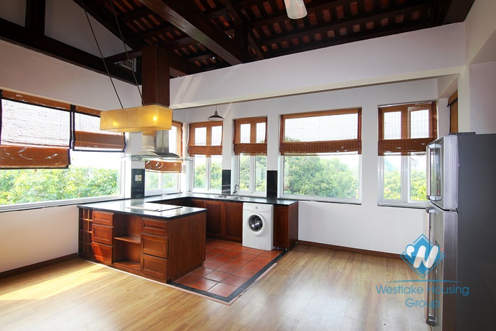 High floor apartment for rent in Tay Ho area, Ha Noi